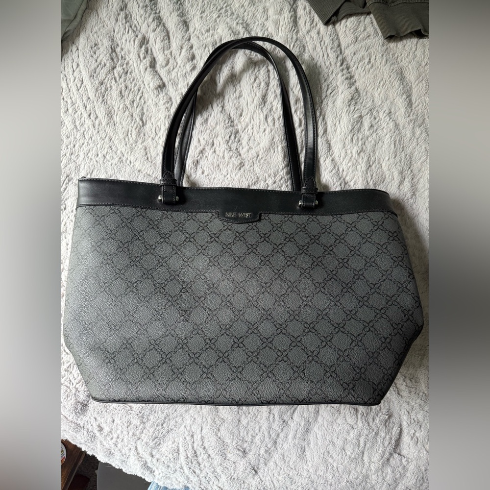 Nine West 18L Tote Bag